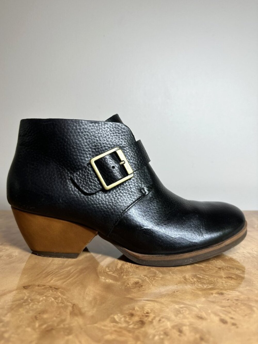 Korks Black Leather Buckle Ankle Boots Women's Size 8 39 Comfort Block Heel